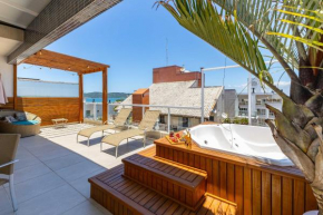 Cobertura Duplex com Vista Mar e Jacuzzi Privativa